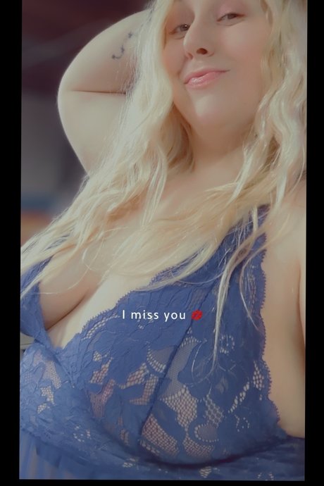 Domina Sassy セックス女優 画像