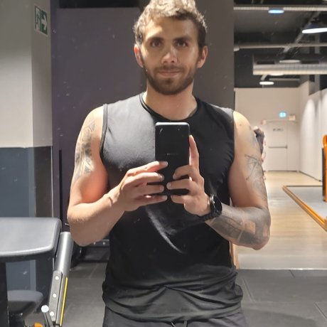 xlpetitours トップモデル 写真