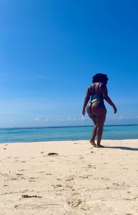 大きな黒い猫OnlyFans セックス 写真