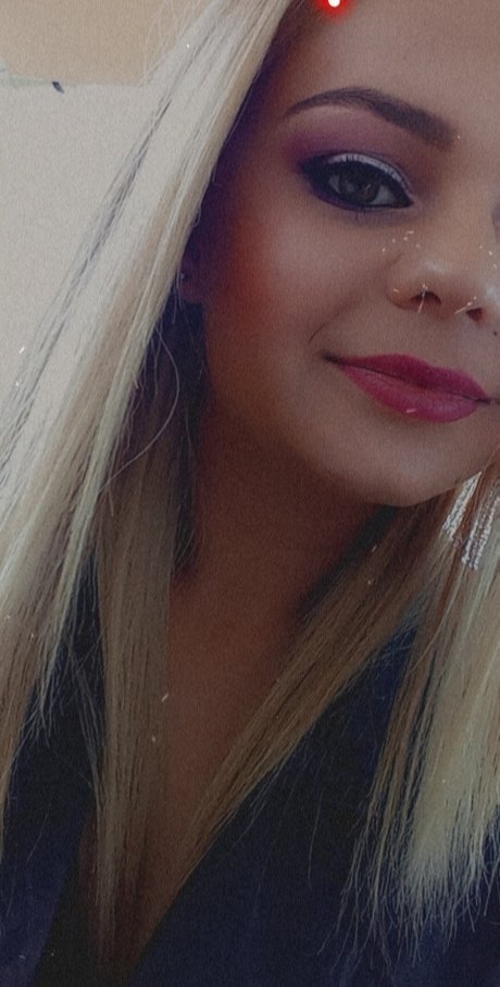 Carmen Maria XXXモデル 写真