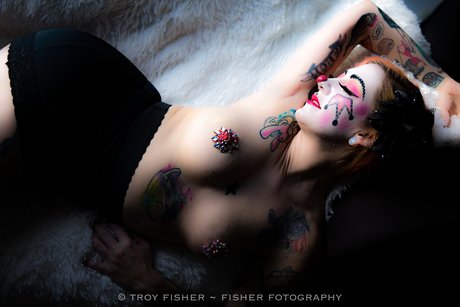 ScarlettStorm アートモデル 写真