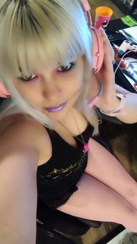 Smallqueenalice ホットなモデル 写真