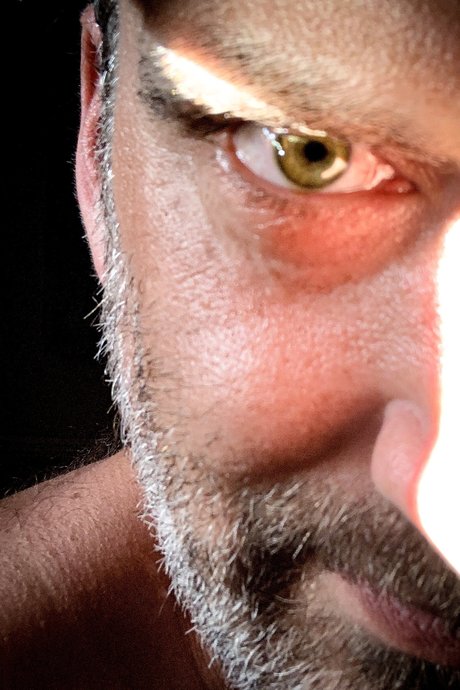 ラバーオンリーファン ポルノ 画像