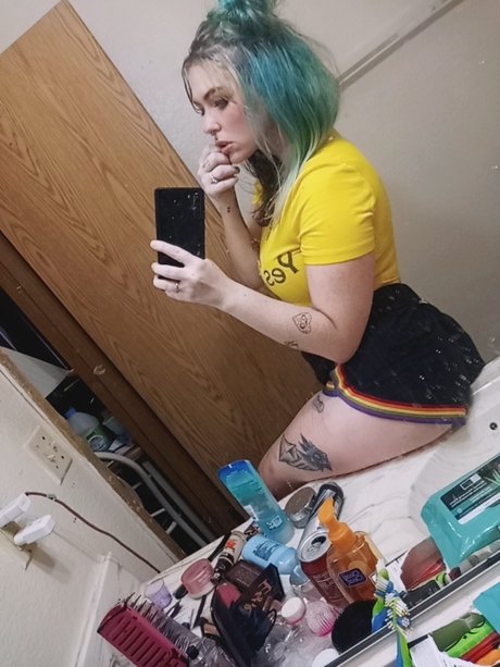 Britty エロティック女優 写真