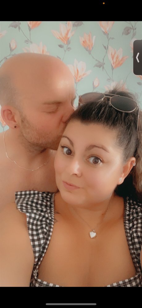 Jess amp amp Dan セクシー女優 画像