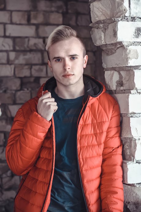 フェイシャルオンリーファンズ ホット裸 写真