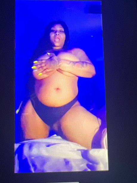 DEMONHEADKP ポルノスター 写真