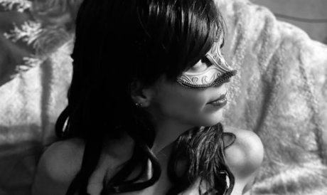 Ariana Lee 裸のポルノスター 写真