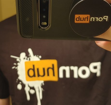 FOB ポルノスター 写真