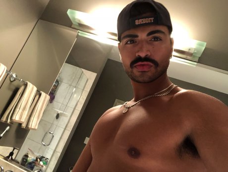 RJ Dumont 高品質のスター アーカイブ