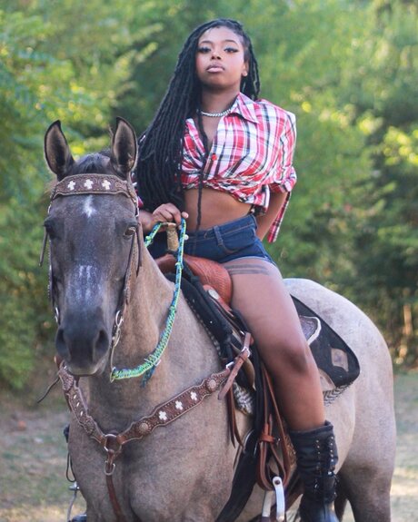 TOP TIER TOES ポルノスター 裸 画像