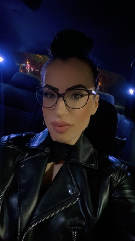 Bruneta Sexy スターセックス ギャラリー