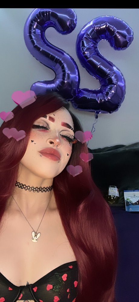 XxxSpooky BabyUwU ポルノモデル 写真