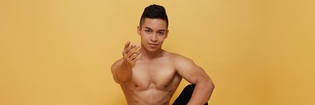 tommy hilton アート女優 ギャラリー