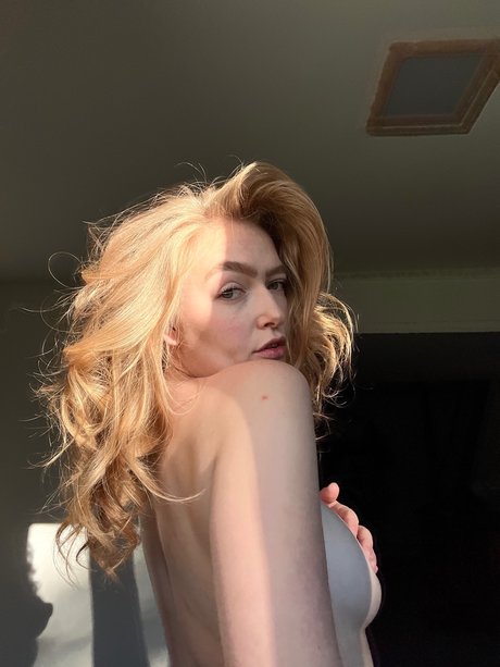 Elizabeth Patrick 最高のポルノスター ギャラリー