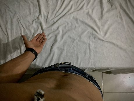 年配の熟女オンリーファンズ 裸 写真