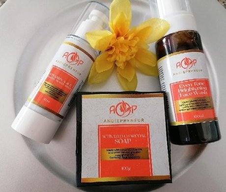 Andiepreneur Cosmetics 美しい女優 画像