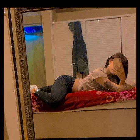 Michell Ortiz 素敵なスター 画像