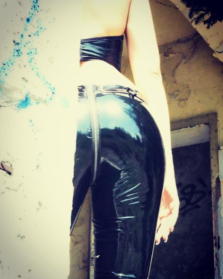 MissLackLederLiebe 完璧なスター 画像