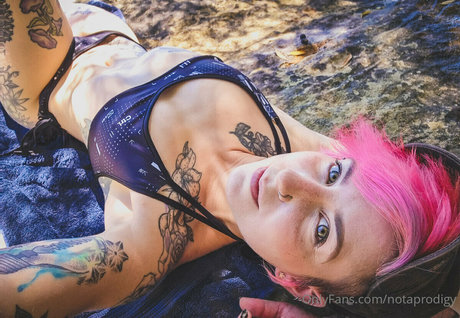 ティーンウェブカメラOnlyFans HD 画像