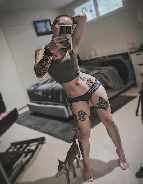 Notaprodigy ヌードのポルノスター 写真