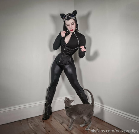 ピアス乳首オンリーファンズ 美しい 画像