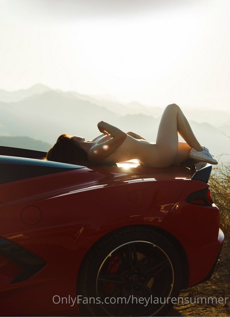 Lauren Summer ヌードモデル 写真