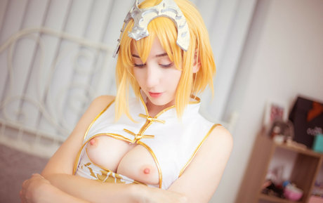 金髪クーガーオンリーファンズ セクシー アーカイブ