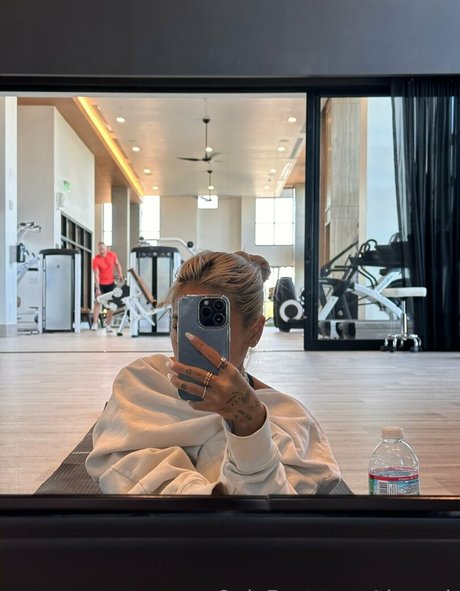 ゲイランジェリーOnlyFans エロチック 画像