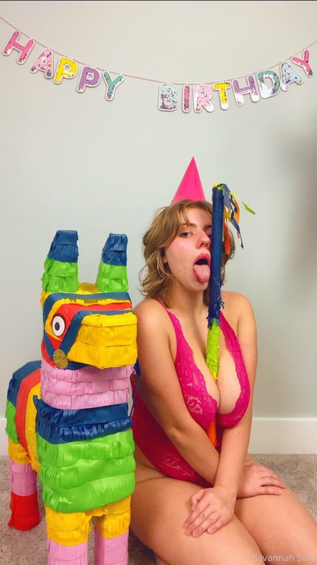 ブッシュ・オンリーファンズ ポルノ ギャラリー