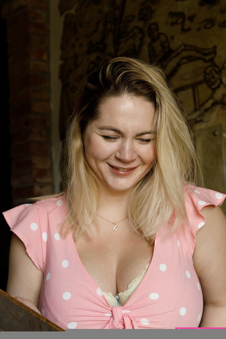 Holly Garner 無料スター 画像