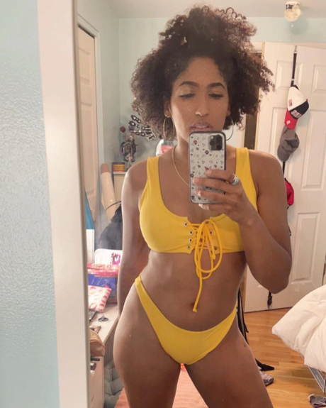 巨大なペニスオンリーファンズ ヌード 画像