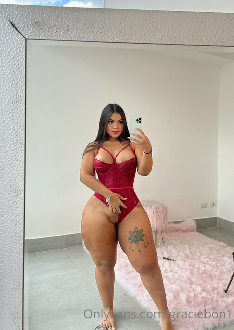 黒猫のOnlyFans ヌード 写真