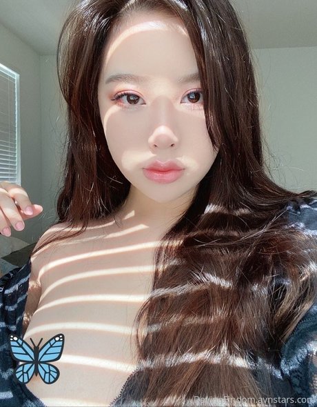 主観視点の手コキOnlyFans アダルト 写真