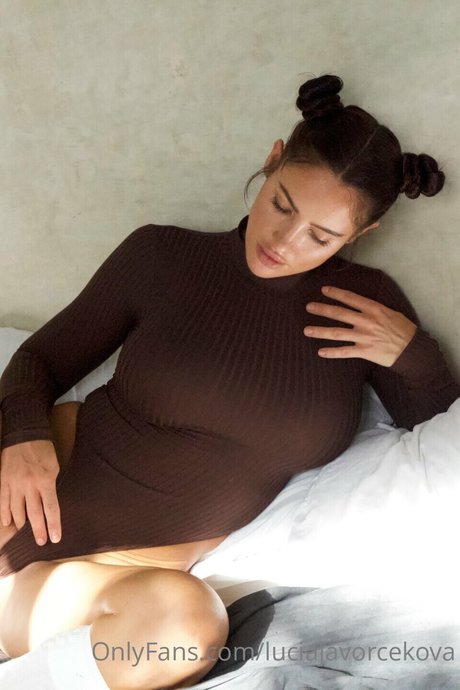 ダーティトークオンリーファンズ 無料アダルト 画像