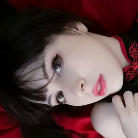 ラバーオンリーファン ヌード 写真