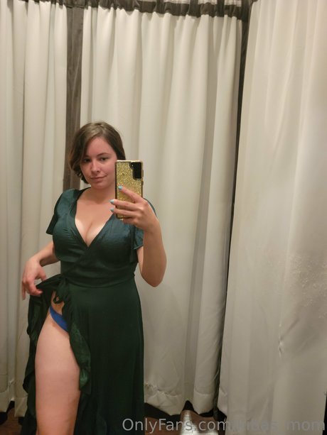 熟女クーガーオンリーファンズ ホット裸 アーカイブ