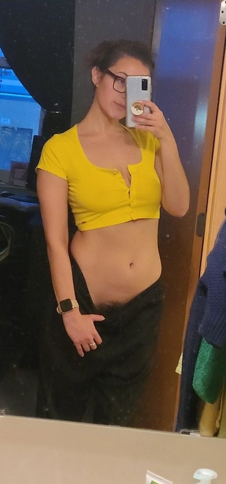 黒い肌のオンリーファンズ 美しい 画像