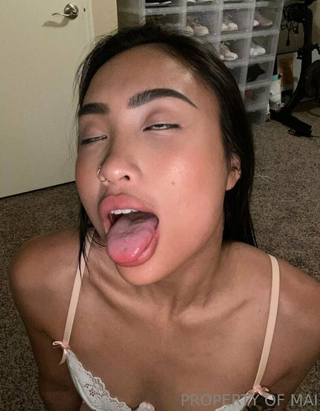 ピアス乳首オンリーファンズ えろ 写真