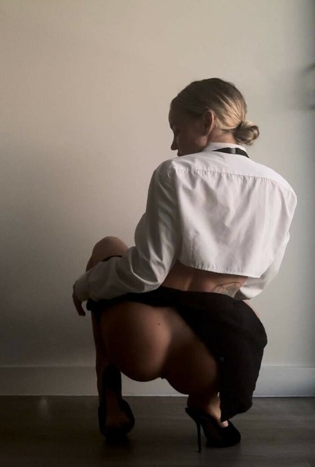 Victoria Broshkina ポルノスター セクシー アーカイブ