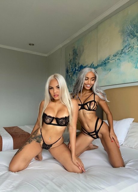 黒人レズビアンオンリーファンズ ポルノ 写真