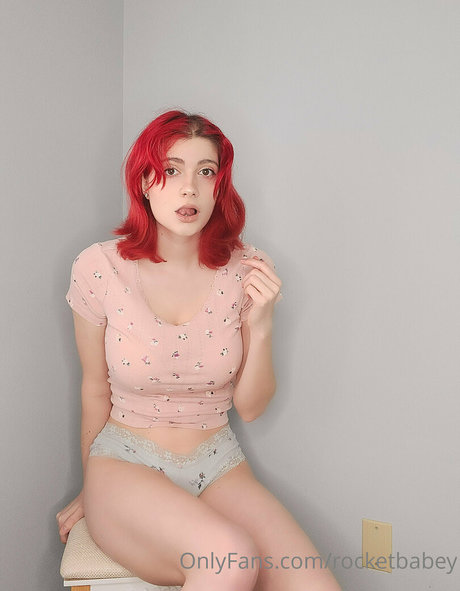 アジアンゴス オンリーファンズ 可愛い 写真