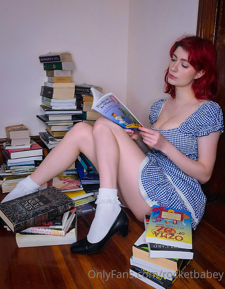 巨乳で曲線美のOnlyFans 無料エロ ギャラリー