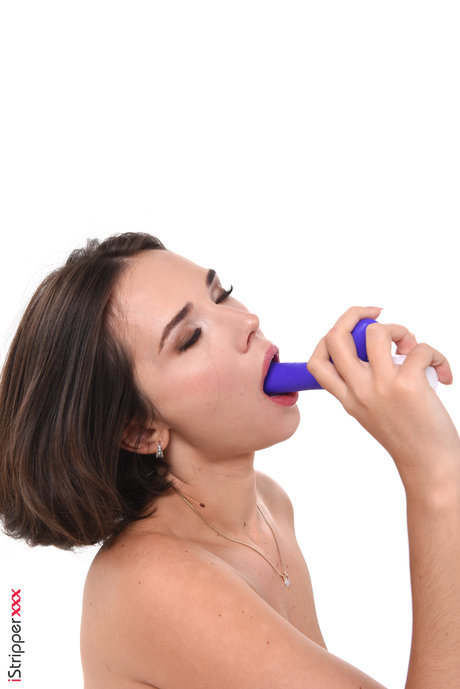 ティーン乱交OnlyFans ポルノグラフィック 画像