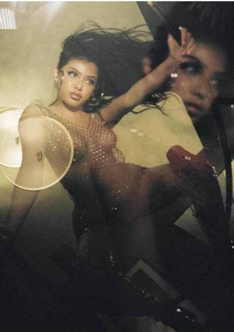 黒人ママオンリーファンズ アートポルノ 写真