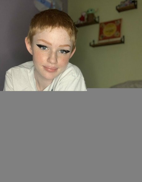 巨乳の赤毛オンリーファンズ アダルト無料 画像