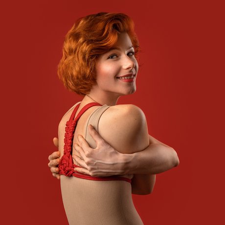 ヘンタイオンリーファンズ 無料ポルノ 画像