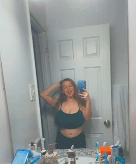 オンリーファンズでのセクスティング アダルト 画像