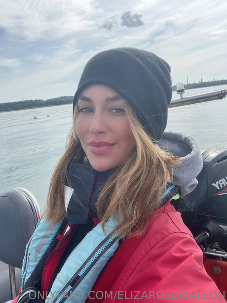 Eliza Rose Watson アダルトスター アーカイブ