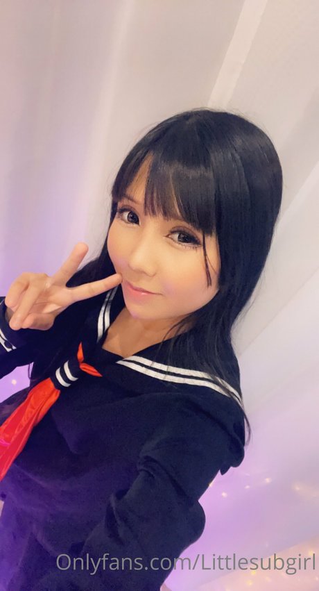 Little sub girl 無料モデル 写真